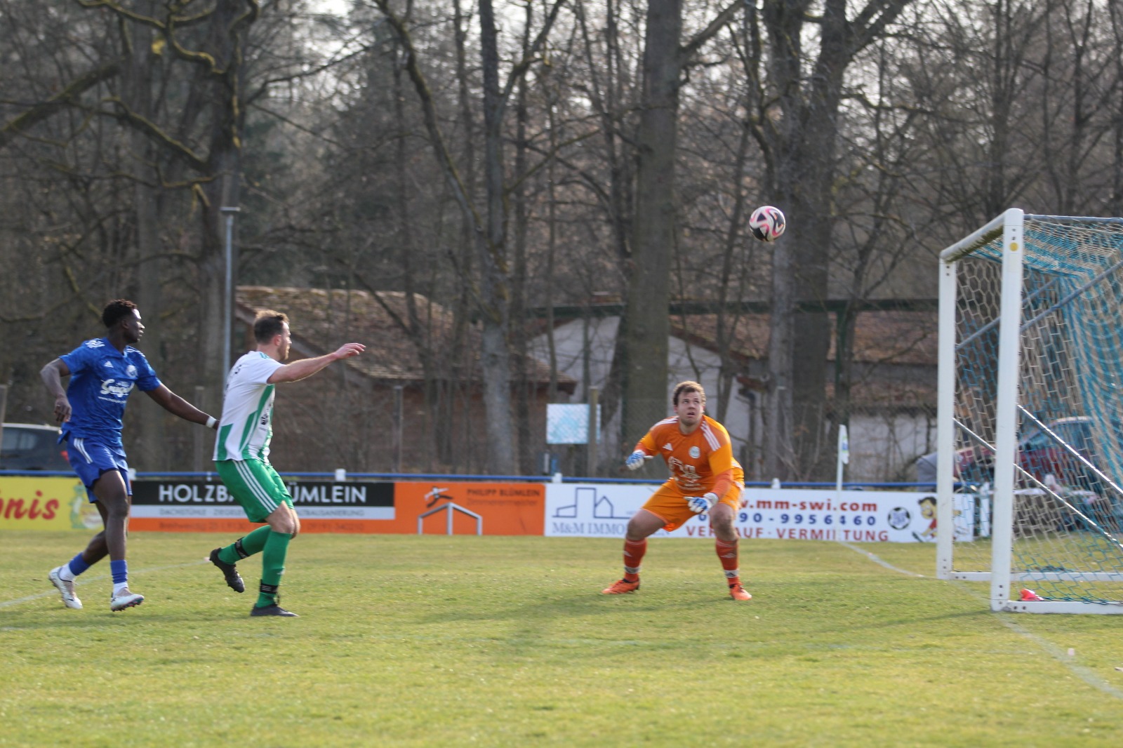 Doppelpack Reinhold sichert Auswärtssieg bei Heroldsbach